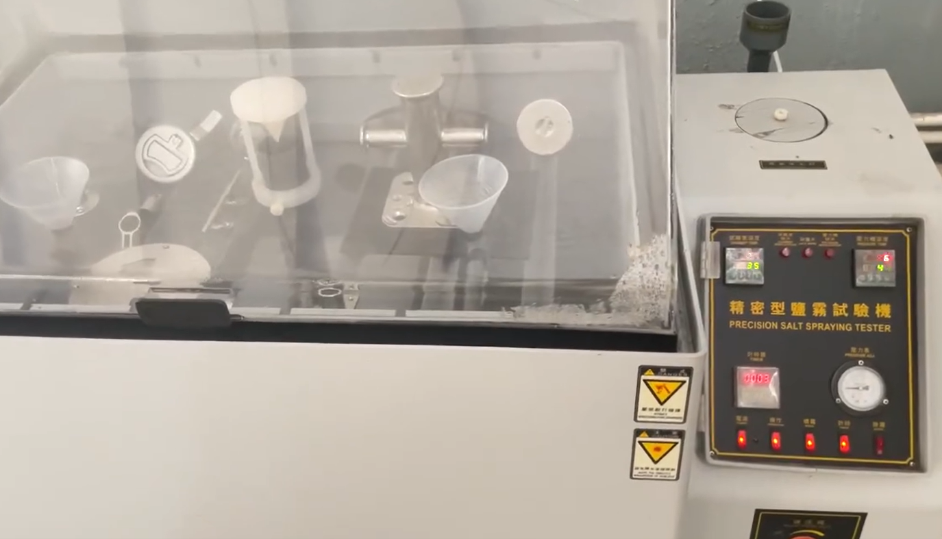 Quomodo metalli resistentiam corrosionis probare? - Sal imbre test