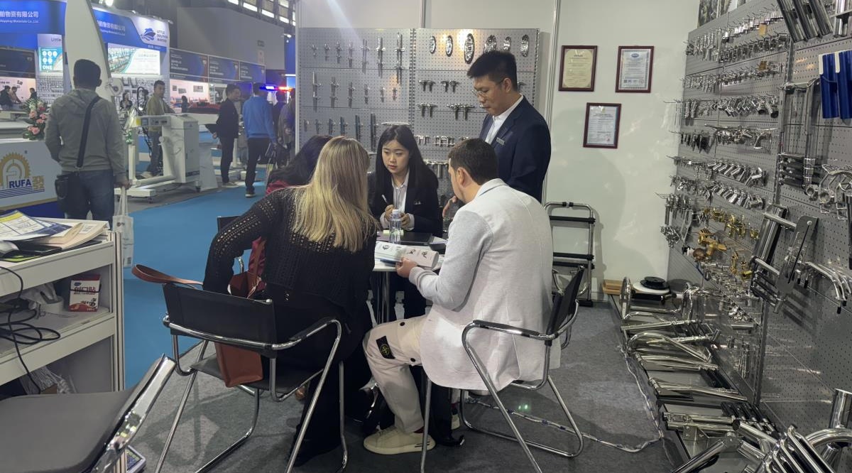 Andy Marinus Iter Shanghai cymba Exhibitio ad Prosperum finem pervenit.