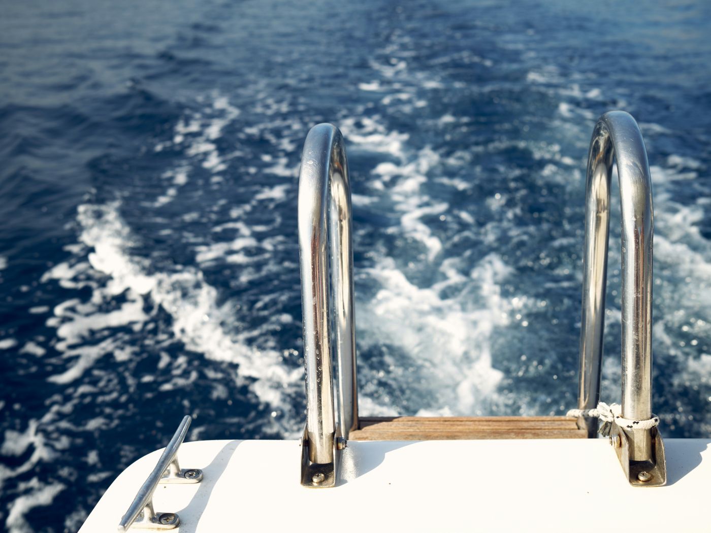 ENGINER SERMO Ep.11: Cymba nata Ladder Mounting & Transom Backing: Telescoping 316SS Ladder Guide